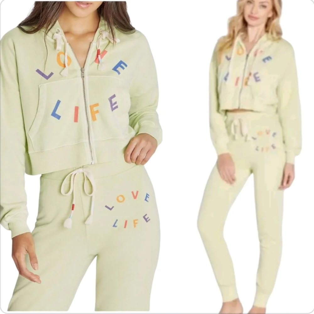 NWT Wildfox Green Sweatshirt Jogger Set sz M
